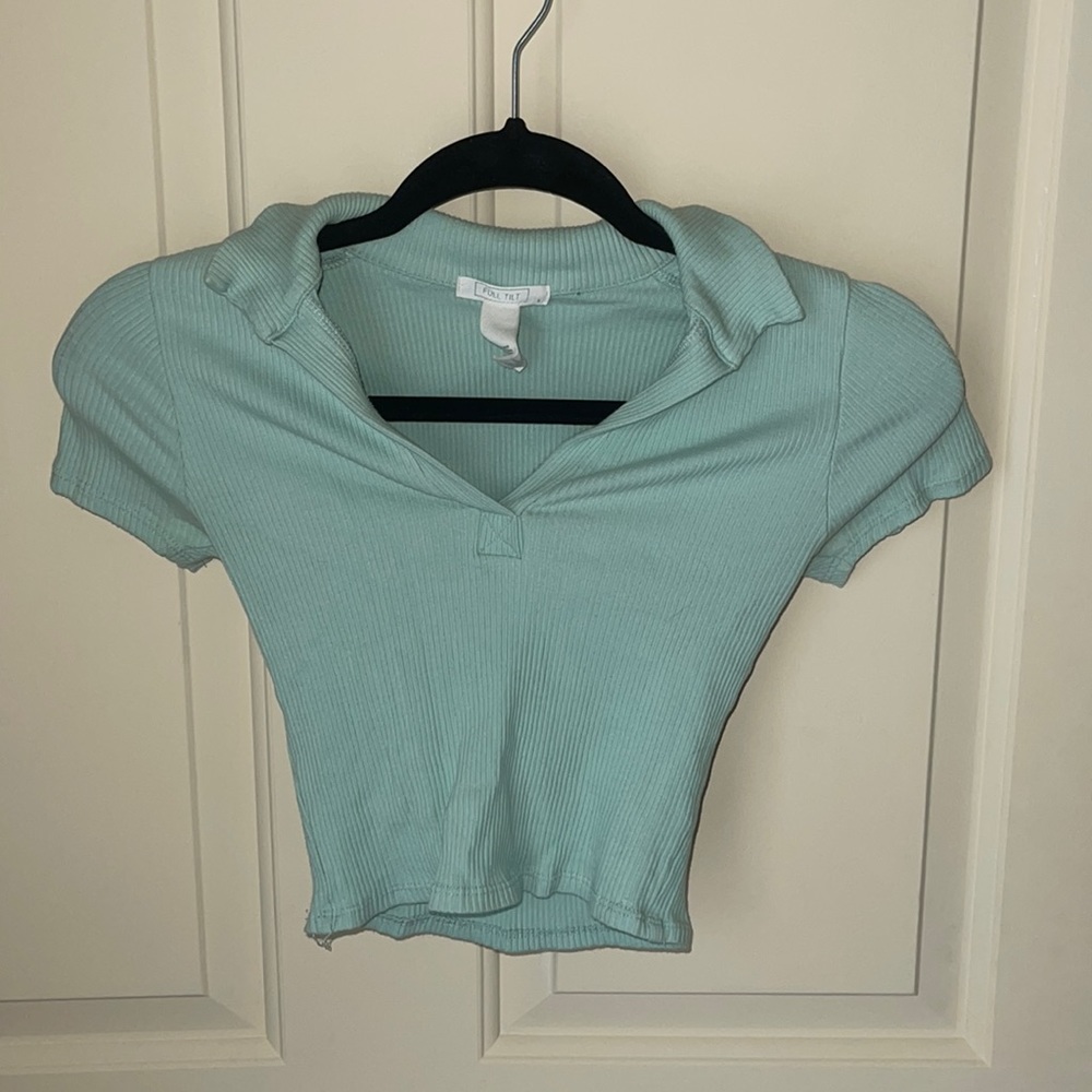 Mint green cropped tshirt